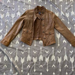 gap brown leather jacket in small